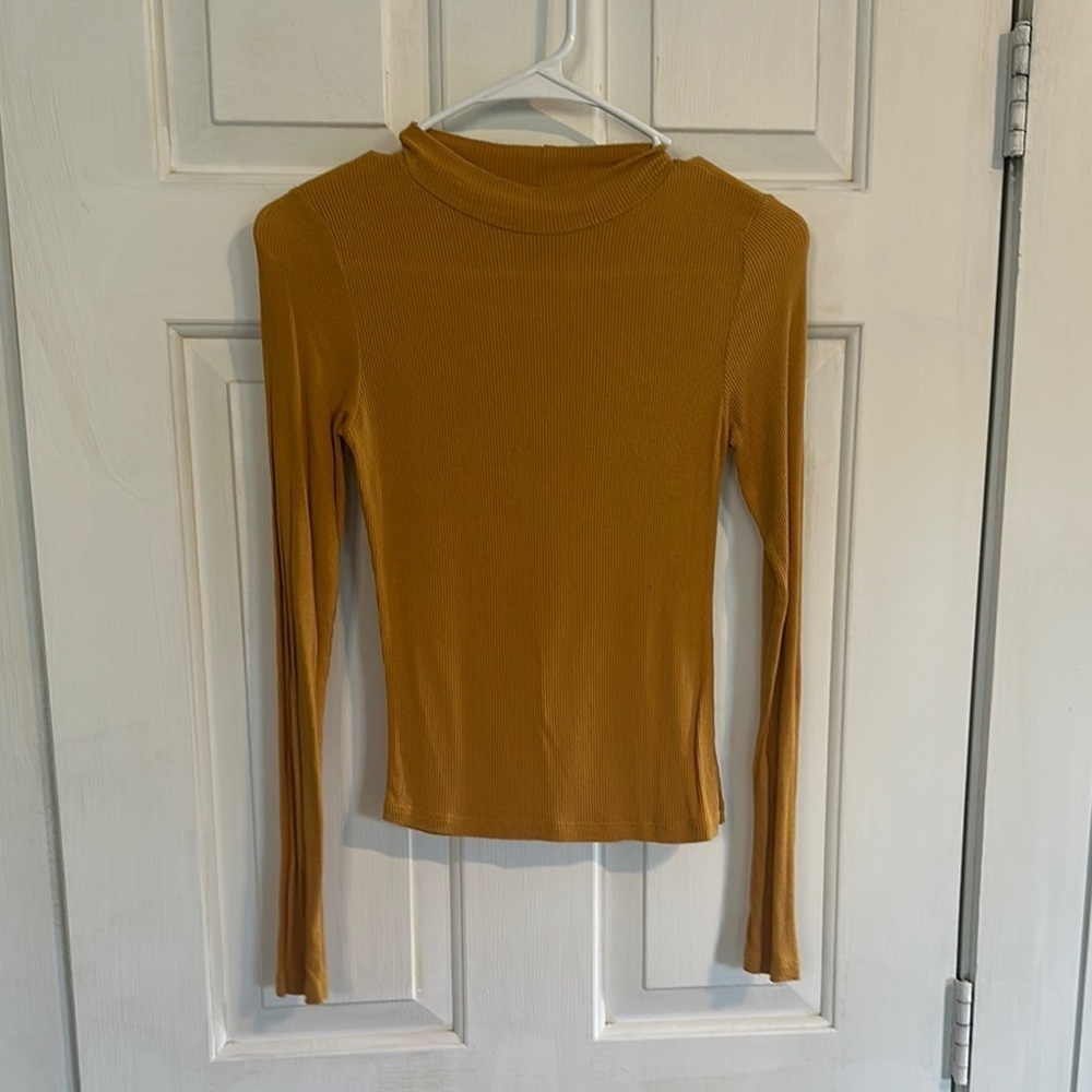 Timing size small yellow long sleeve women’s